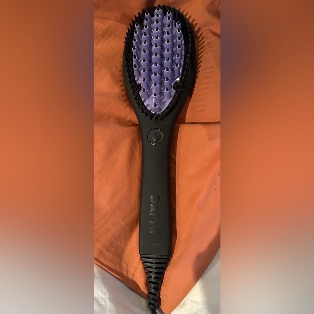 Dafni Classic Ceramic Hair Straightening Brush with holder